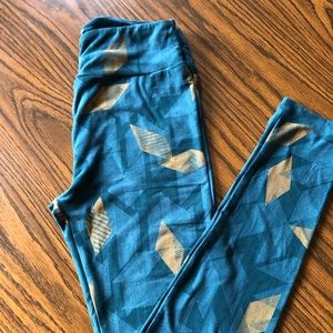 LuLaRoe OS leggings
